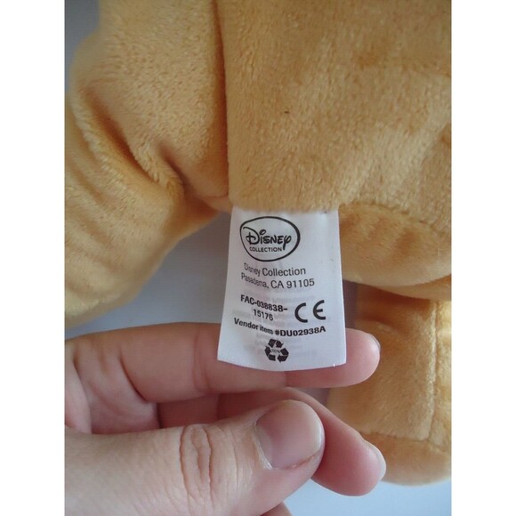 Disney Winnie The Pooh Sitting Beanie Plush Bear Red Pooh Shirt - Picture 4 of 5